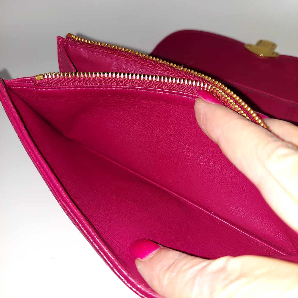 LOUIS VUITTON 2017 Mahina Leather Amelia Wallet, Grenat Red Pink - Picture 7 of 13
